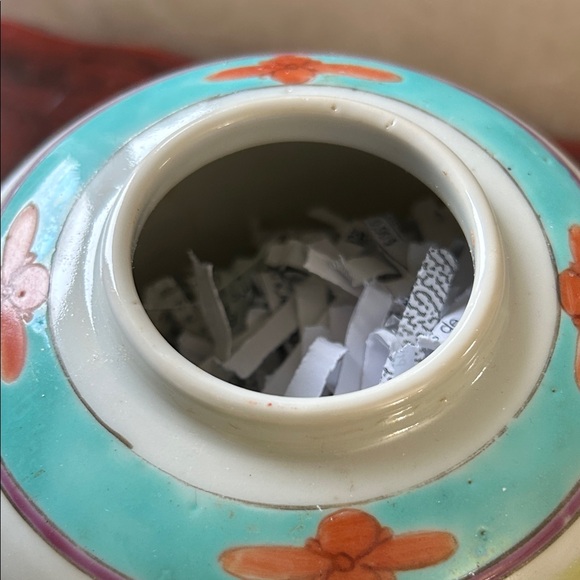 Vtg Japanese Ceramic Vase with Traditional Scene 5x5 with original wood stopper - Picture 3 of 13